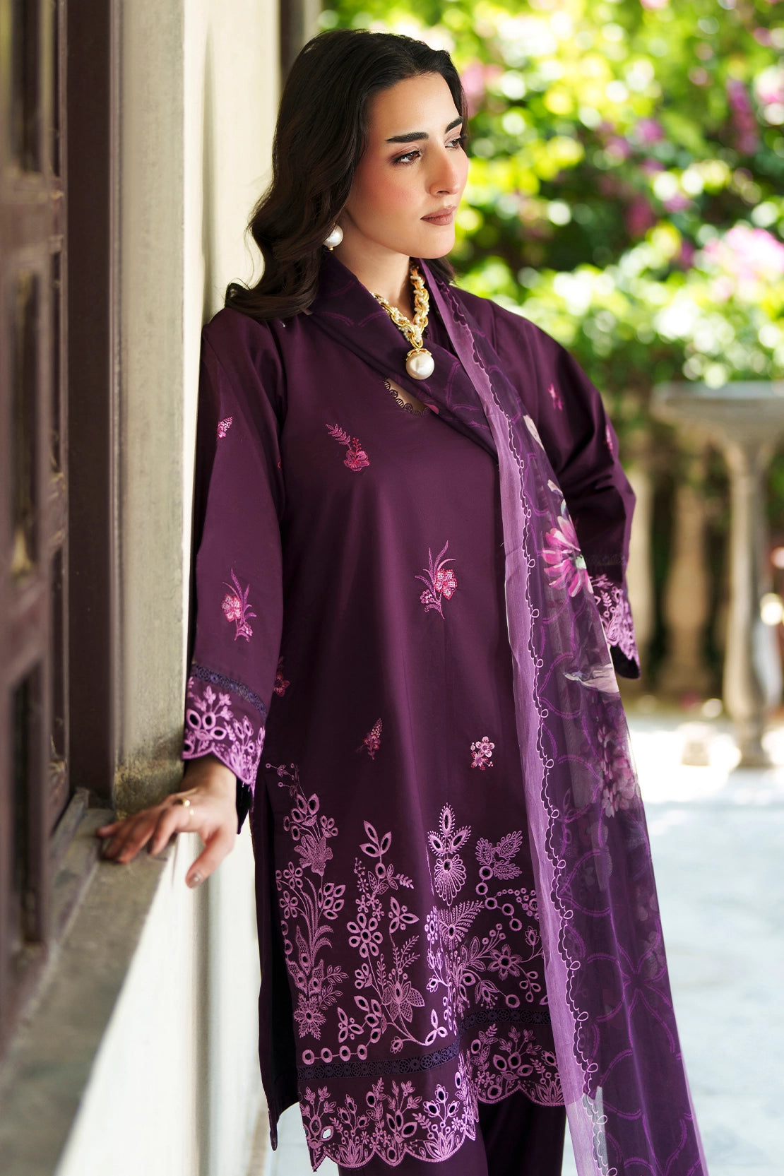Plum Royale